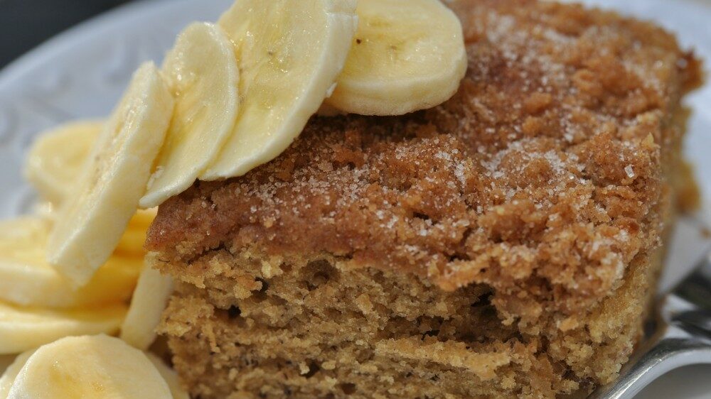4 receitas de bolo de banana para melhorar o seu dia!